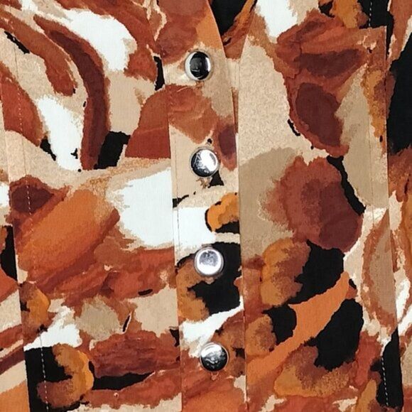 NWT Cocomo Plus Size 2X Hues of Brown Geo Print Pintuck Short Flutter Sleeve Top - Picture 3 of 6